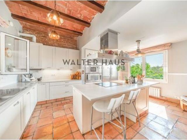 Magnífico dúplex con terrazas y vistas privilegiadas a Collserola, Barcelona. EGYB T988