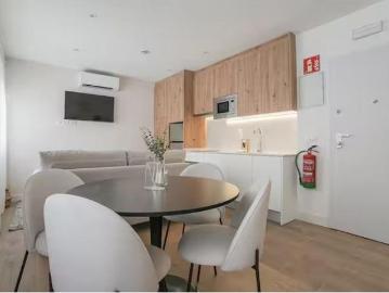 Legazpi, Madrid, MERCAMADRID - Cocina equipada