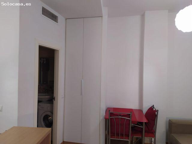 MAGNÍFICO ESTUDIO CON PATIO – BARRIO DE FERIA