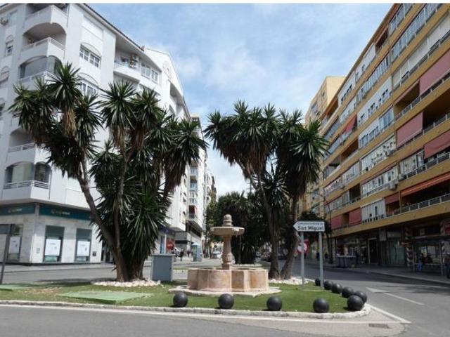 Mágnifico piso cercano a Cristo de la Epidemia, muy céntrico, luminoso y en buenas condiciones
