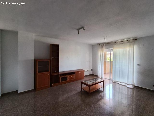 Magnífico Piso de 120 m2 con Piscina y Terrazas en Nou Alacant, Alicante