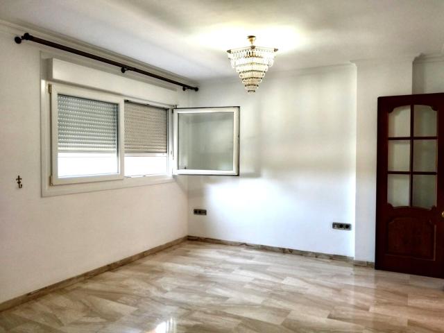 Magnifico piso en alquiler de larga temporada junto al Corte Inglés de Málaga
