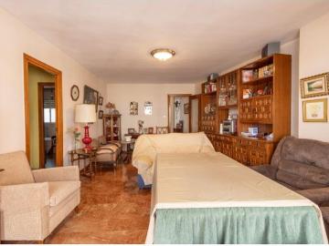 Magnífico piso en Pedro Antonio de Alarcón