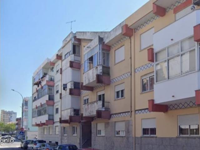 Magnifico T2 Remodelado Venteira