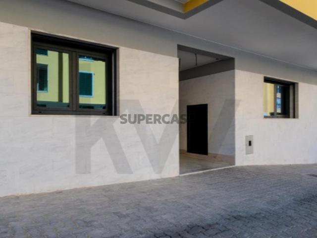 Magnífico T2 com rooftop e piscina em Construção na Ericeira