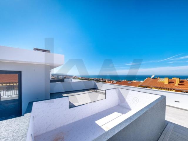 Magnífico T3 com rooftop, piscina e vista frontal de mar na Ericeira