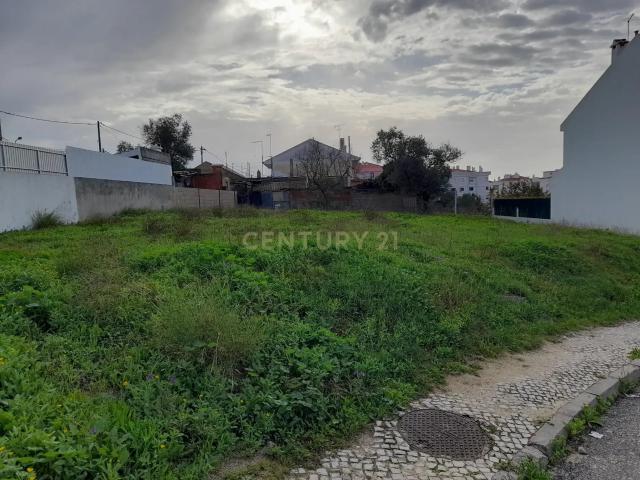 Magnifico terreno urbano 399m2 Feijo, Almada