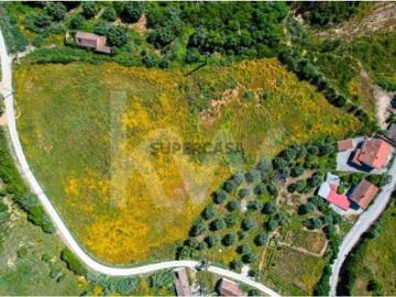 Magnífico terreno, em Santarém, Construção até 3000m2, em zona de excelência