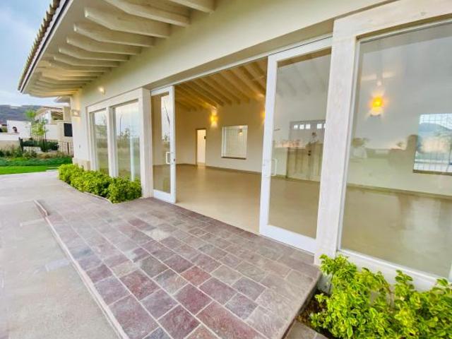 Wow Terreno residencial 100% plano en venta en Leon frente a area verde. Fracc. Lomas Punta del Este