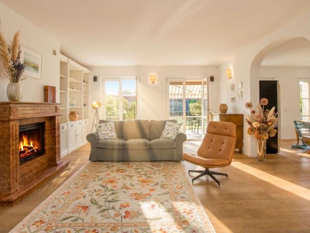 MAGNIFICA CASA 5.5 LOCALI CON GIARDINO A GENESTRERIO