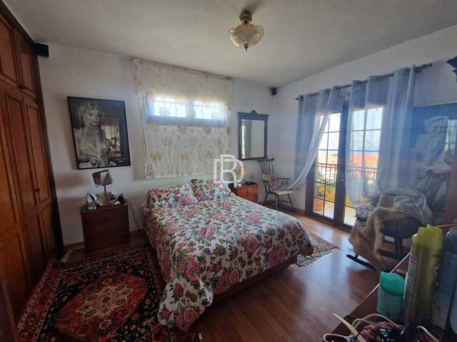 MAGNIFICA CASA TERRERA CON FINCA EN PRODUCCION