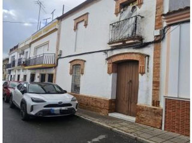 Magnífica casa de pueblo a dos calles