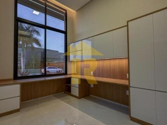 Magnífica casa em condomínio à venda em São José do Rio Preto SP, no Parque Residencial Damha V: 4 q