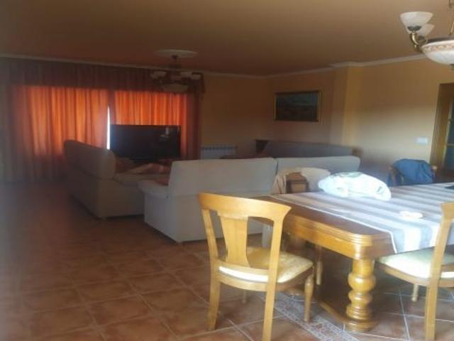 ¡Magnífica casa en venta con MARAVILLOSAS VISTAS AL MAR Y ESPECTACULAR JARDÍN!