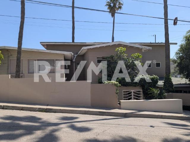 Magnifica Casa en Venta en Col. Moderna