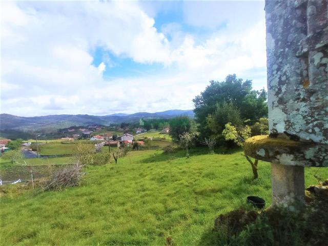 MAGNÍFICA CASA RÚSTICA A REFORMAR EN FORNELOS DE MONTES. 1000M2 DE FINCA