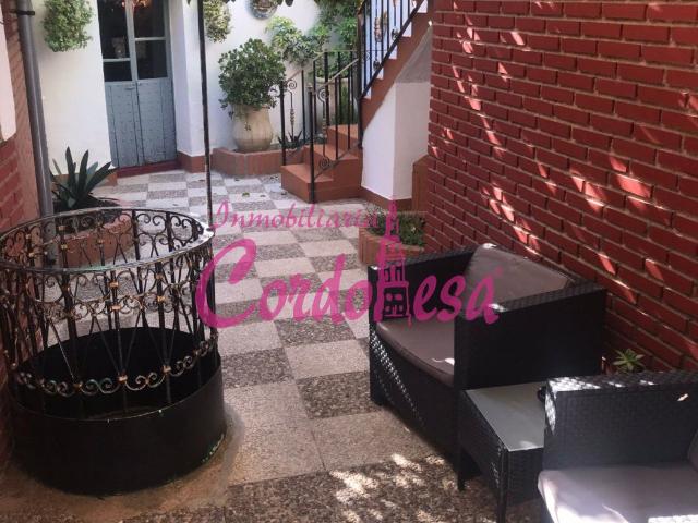 MAGNIFICA CASA SEÑORIAL EN VILLAVICIOSA DE CORDOBA