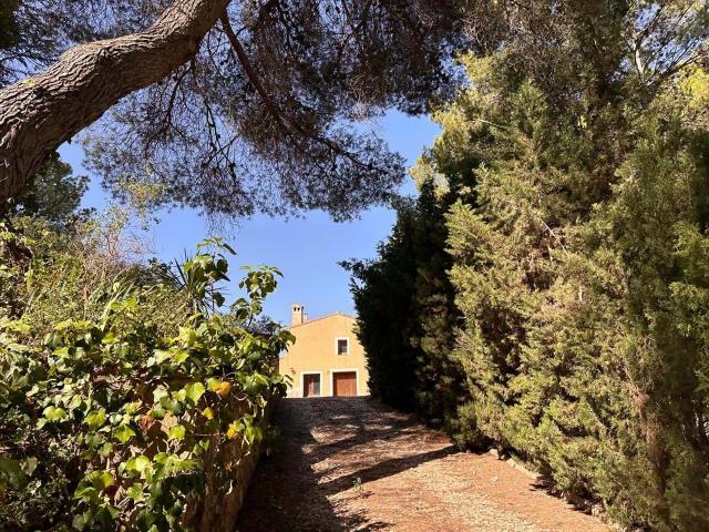 Magnífica finca rústica en Querol, Tarragona, 1500m², 4 hab