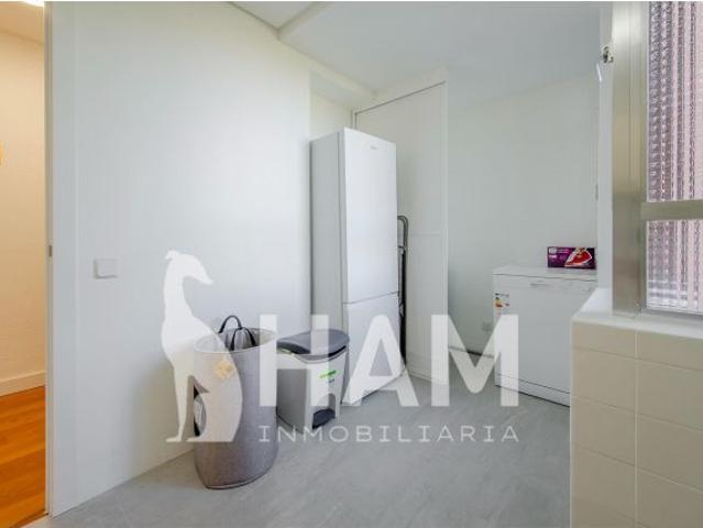 ¡MAGNÍFICA HABITACIÓN EN ALQUILER!