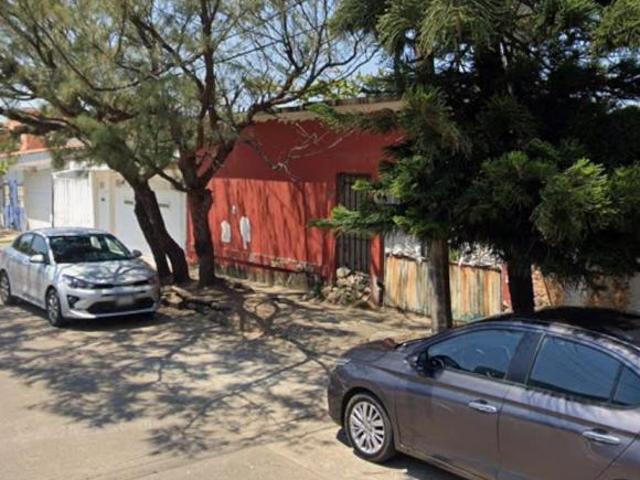MAGNIFICA OPORTUNDAD DE INVERSIÓN CASA DE RECUPERACIÓN BANCARIA A UNOS METRSO DE LA PLAYA EN COATZAC