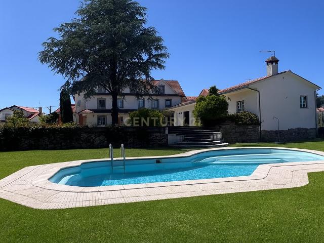 Magnífica Moradia T9 Isolada com Piscina em terreno de 3160m2