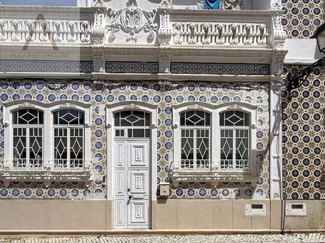 Magnífica Moradia «As 3 Andorinhas» T2+2 Baixa de Olhão: G. 75m² Olhão