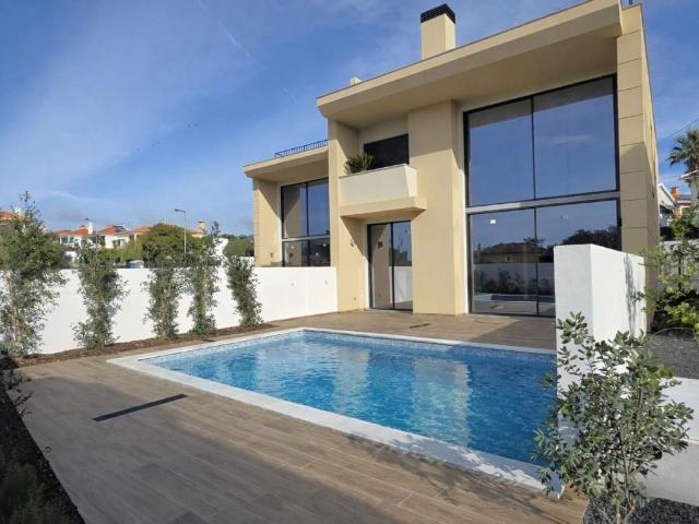 Magnífica moradia geminada em condomínio privado com piscina. 570m² Alcabideche