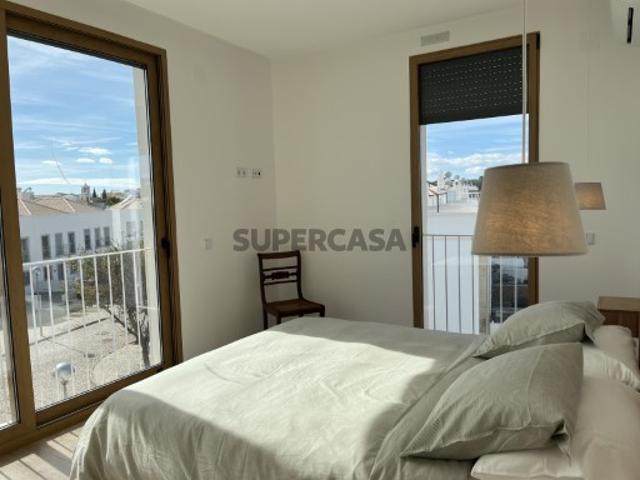 Magnifica Penthouse T3 com 3 WC, 2 lugares de estacionamento e elevador!