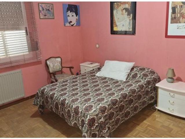 Magnífica Propiedad en Rivas Vaciamadrid con Piscina y Amplias Estancias