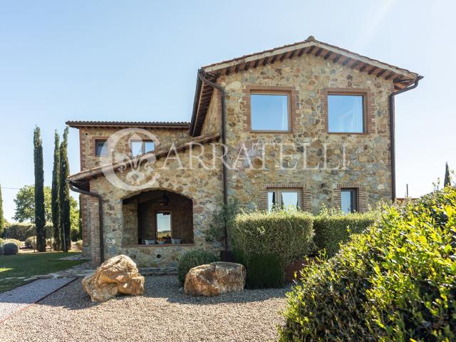 Magnifica proprietà situata in Toscana, oggetto di un accura. 476m² Magliano in Toscana