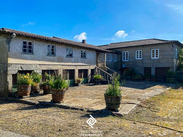 Magnífica quinta para reabilitar em Guimarães 328m² Briteiros Salvador