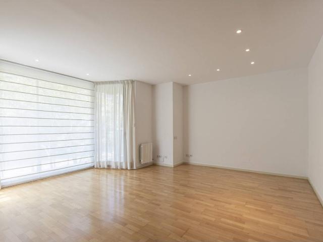 MAGNÍFICA VIVIENDA CON GRAN TERRAZA DE 59m2 JUNTO MULTICINES SARRIÁ