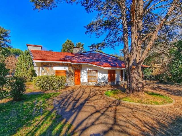 Magnifica Vivienda en Venta con costa de arroyo en Inmomap