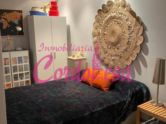 MAGNIFICA VIVIENDA TIPO ATICO EN PLENO CENTRO CON GARAJE!