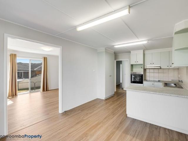 Magnificent 5 Bedroom Family Home in Sought After South Toowoomba!