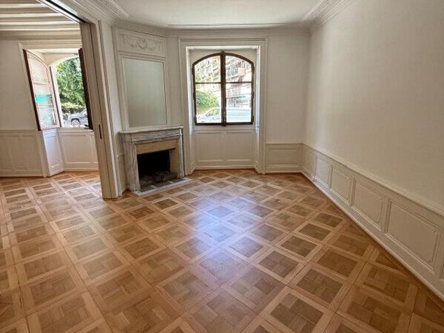 Magnificent 5.5 room apartment of 117 m² in Eaux Vives