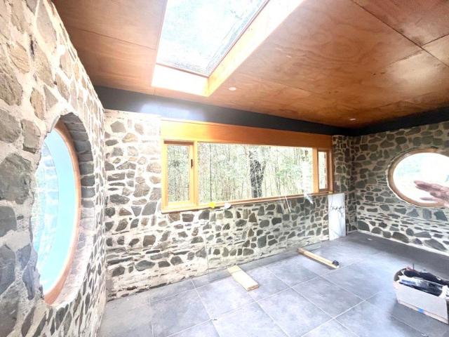Magnificent 2 Hectare/5 Acre Farm with it all. 1BR Home + Double Garage + Perfect Building Sites for your dream home