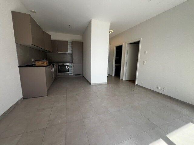 Magnificent 2.5 room apartment on the ground floor, offering a spacious terrace G002