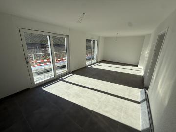 Magnificent 2.5 room apartment near the train station in Salquenen