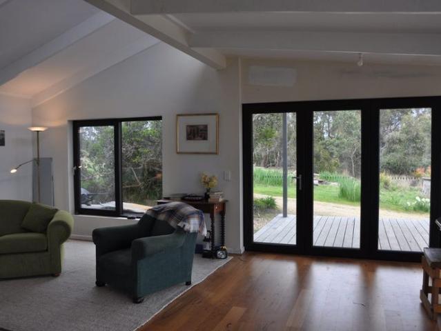 Magnificent Views, Furnished, Holiday House on North Bruny Island, available, October to the end of November 2026