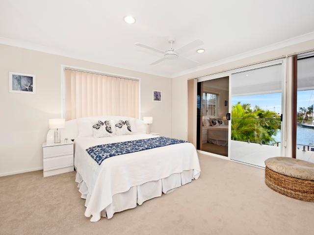 Magnificent Waterfront Living in Raby Bay ready to enjoy