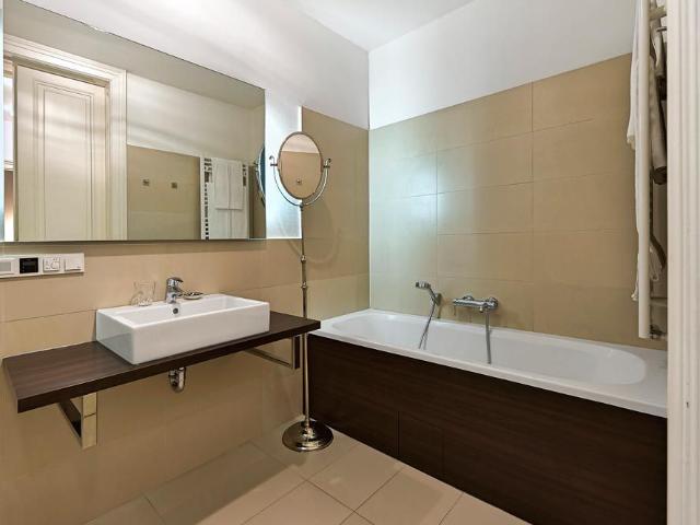 Magnificent apartment in the heart of Vienna, Vienna Amsterdam Apartments for Rent