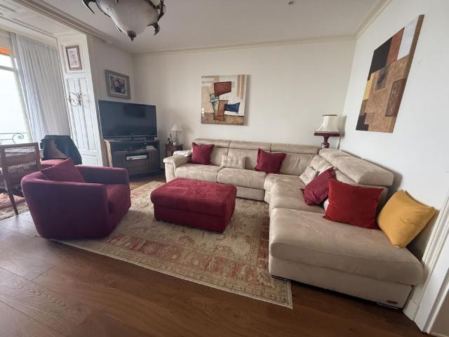 Magnificent furnished 3.5 room apartment with panoramic lake view in Territet