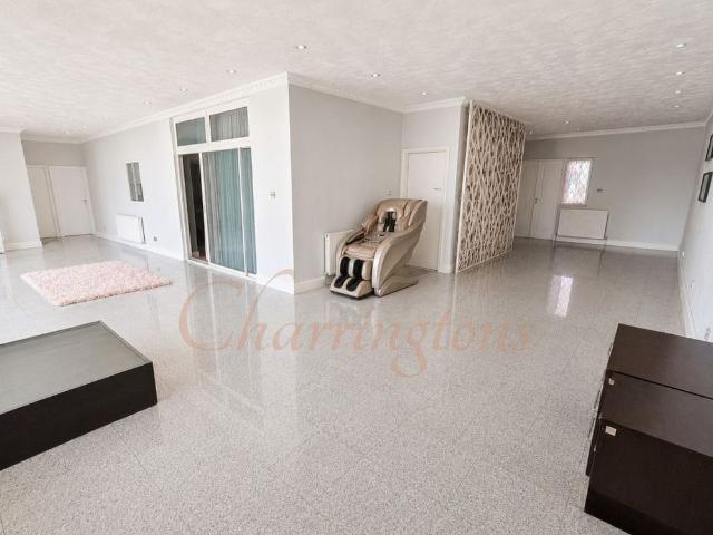 Magnificent Gated Six Bedroom Detached Residence with Indoor Swimming Pool