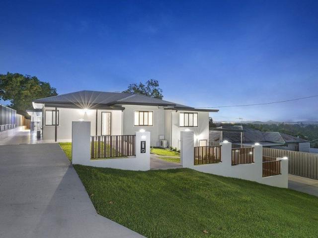 Huge Opportunity as Investment, Home for Families, Pool and Beautiful Views on The Range.