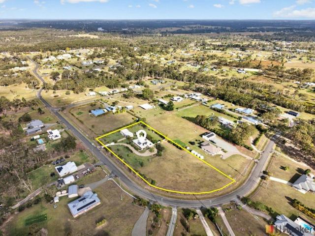 Magnificent Lifestyle Retreat with Exceptional Dual Living Potential & Extensive Shedding