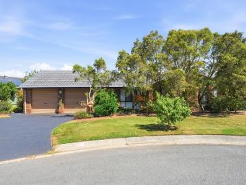 Magnificent Location on Magna Place!