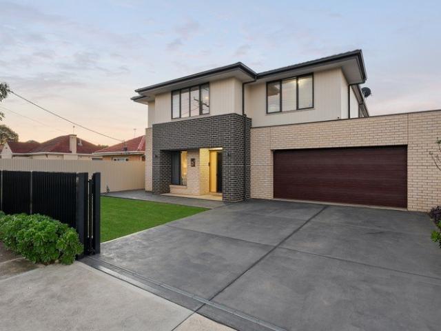 Magnificent Metricon Masterpiece of Executive Luxury & Family Excellence