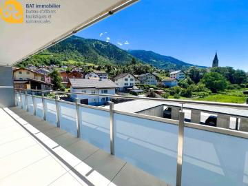 Magnificent new 2.5 room apartment in Chalais from 01.09.2026