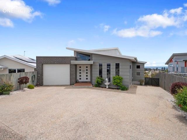 Magnificent Ocean Views Quality Built Designer Home